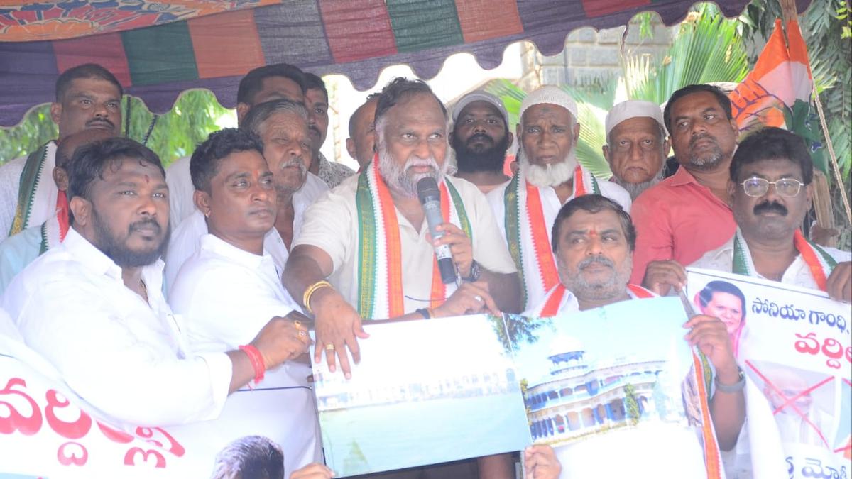 Nehru family sacrificed their property for the nation: Telangana Congress leader Jagga Reddy