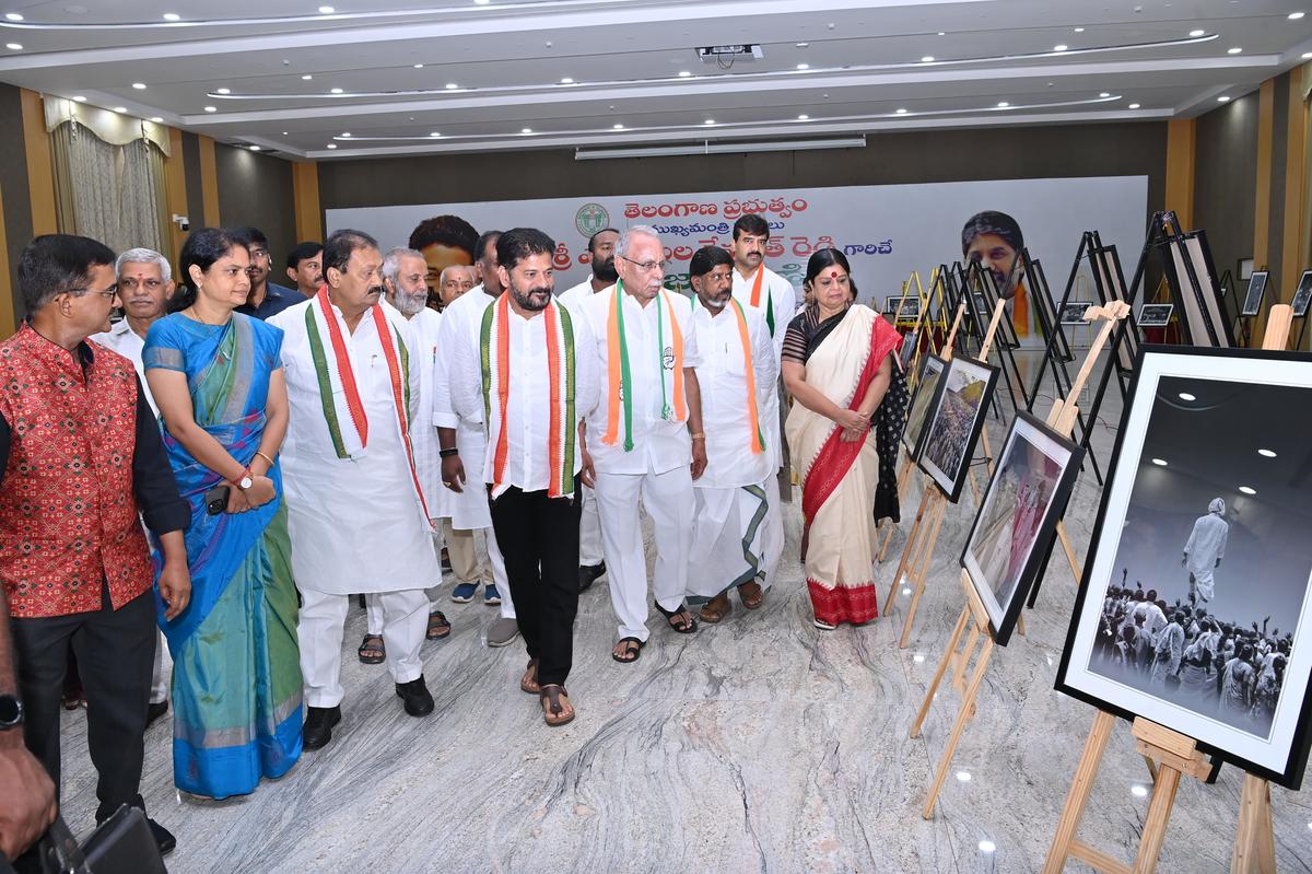 Telangana Chief Minister A Revanth Reddy and Deputy Chief Minister Bhatti Vikramarka along with senior Congress leaders at the exhibition on late Chief Minister Y.S. Rajashekhar Reddy’s photos at Mahatma Jyotirao Phule Praja Bhavan in Hyderabad on the occasion of his 75th birth anniversary on July 8, 2024. 