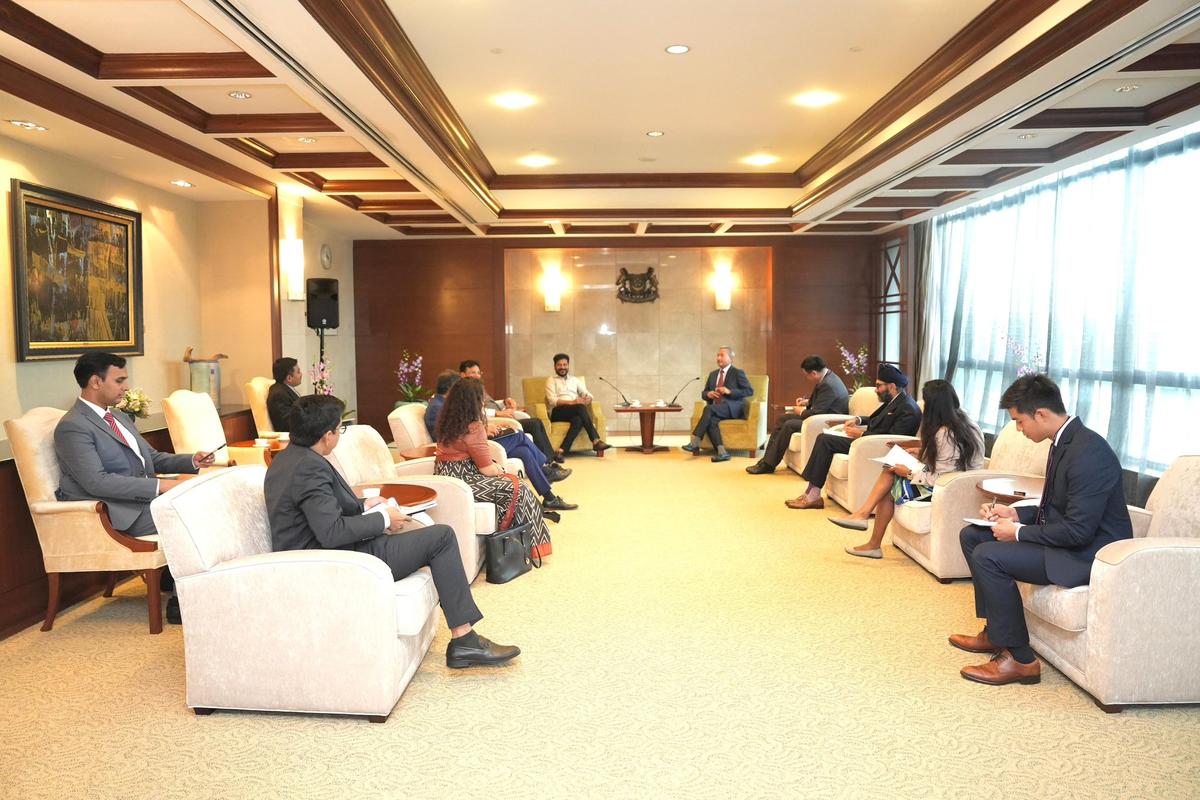 The Telangana delegation led by Chief Minister A. Revanth Reddy met with Singapore Minister for Foreign Affairs, Vivian Balakrishnan.