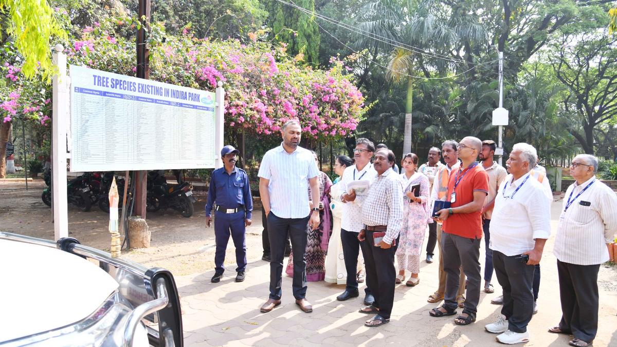 Remove C&D waste from Indira Park, restore children’s play rea: GHMC Commissioner