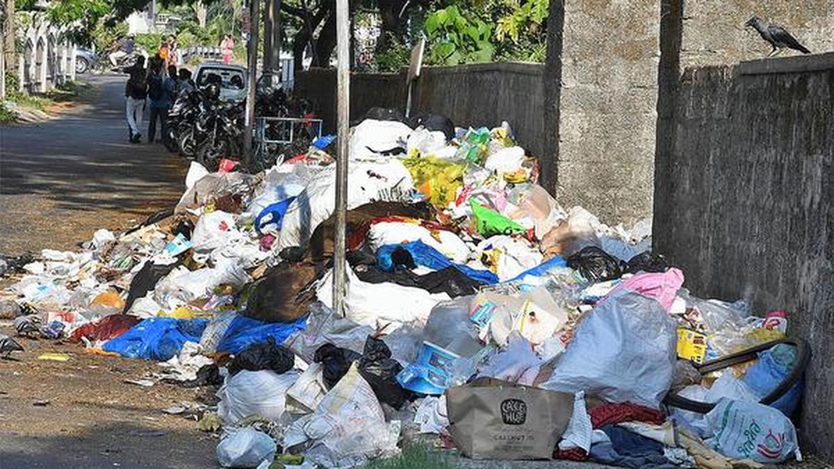 Kochi turns a rubbish dump The Hindu