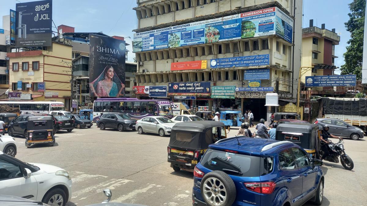 ATCS trial sparks traffic snarls near Bunts Hostel