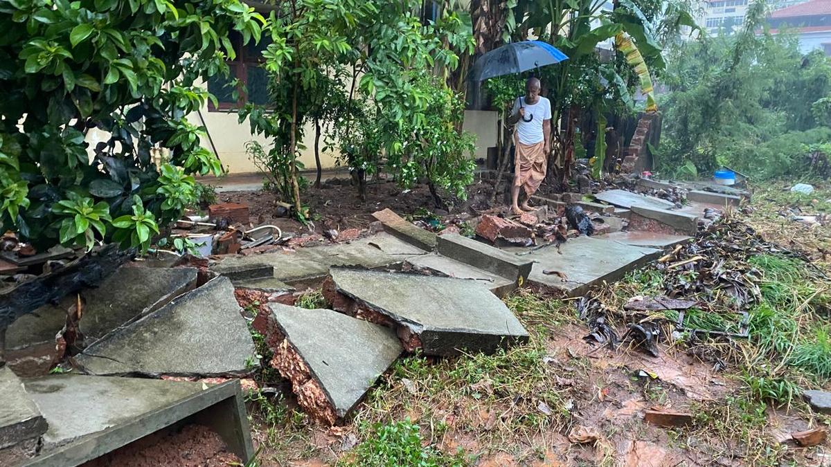 Heavy rains damage compound wall of retired professor’s house in Mangaluru