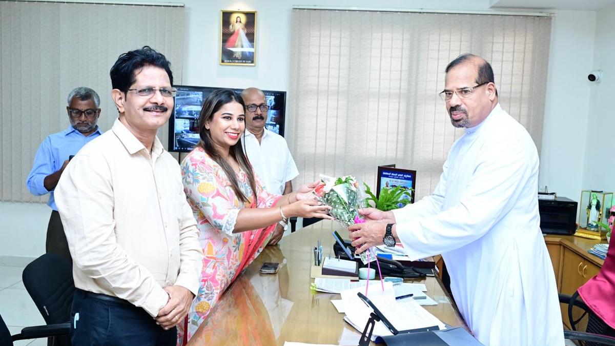 Udupi-based trust donates ₹11.1 lakh to 69 patients battling cancer and kidney ailments at Fr. Muller Hospital