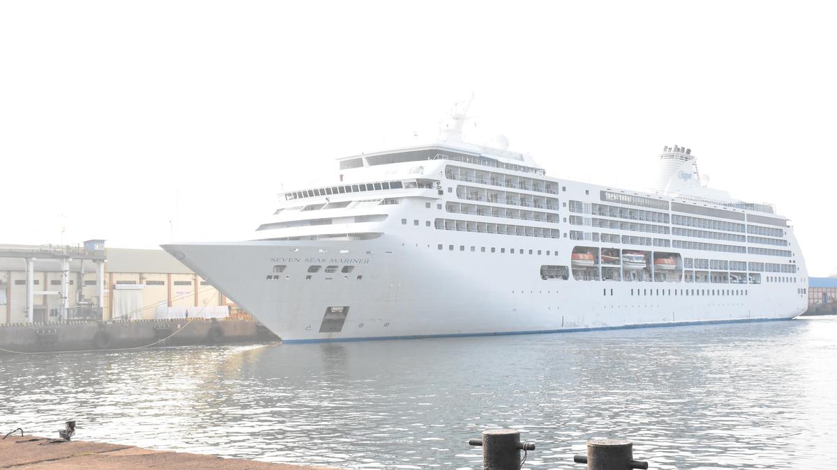 New Mangalore Port receives the sixth cruise vessel of the season