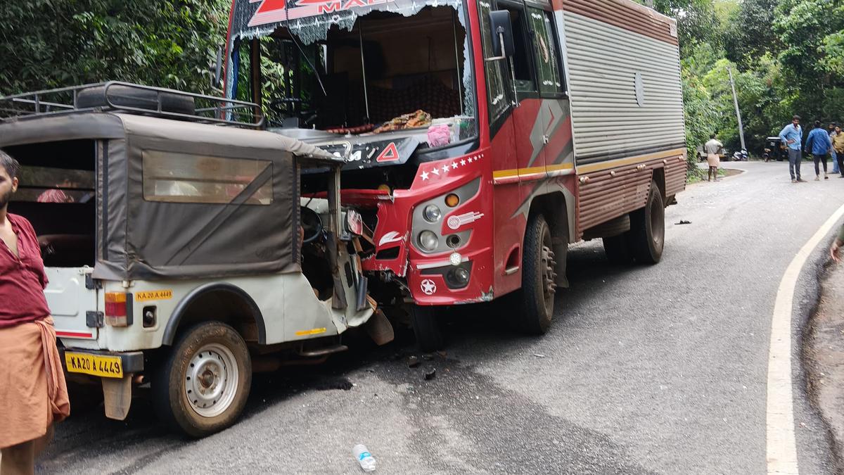 Two tourists from Kerala dead, eight injured as insulated transport vehicle hits MUV near Kollur