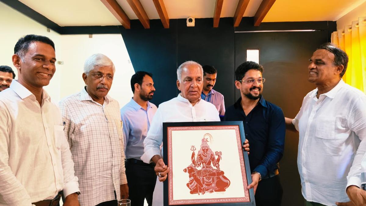 Science and Technology Minister visits IMJ Institute Research