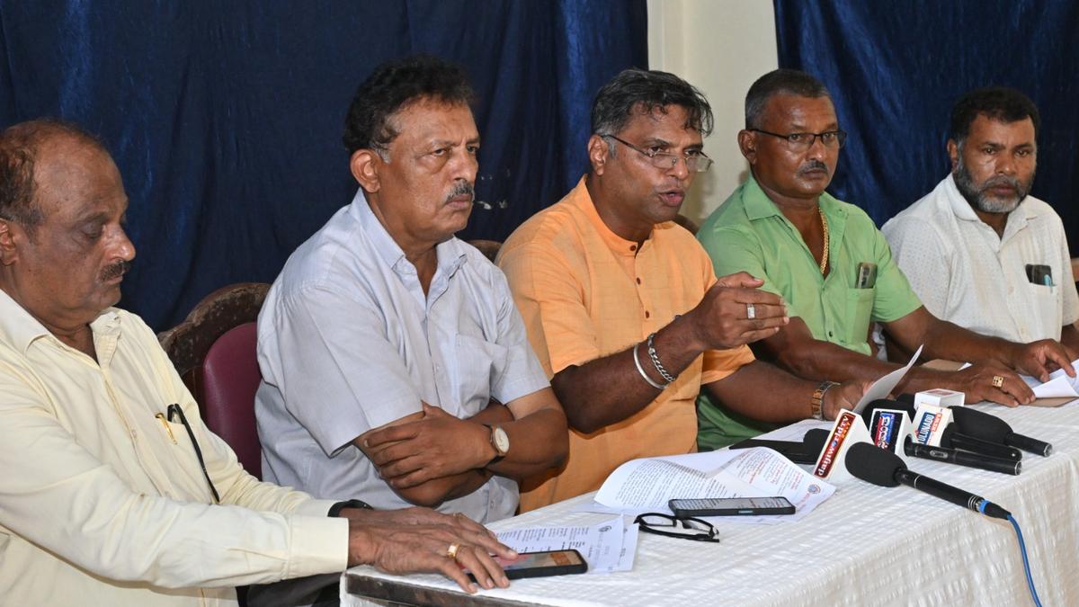 Electrical contractors call for ‘MESCOM Chalo’ rally for resolution of billing issues