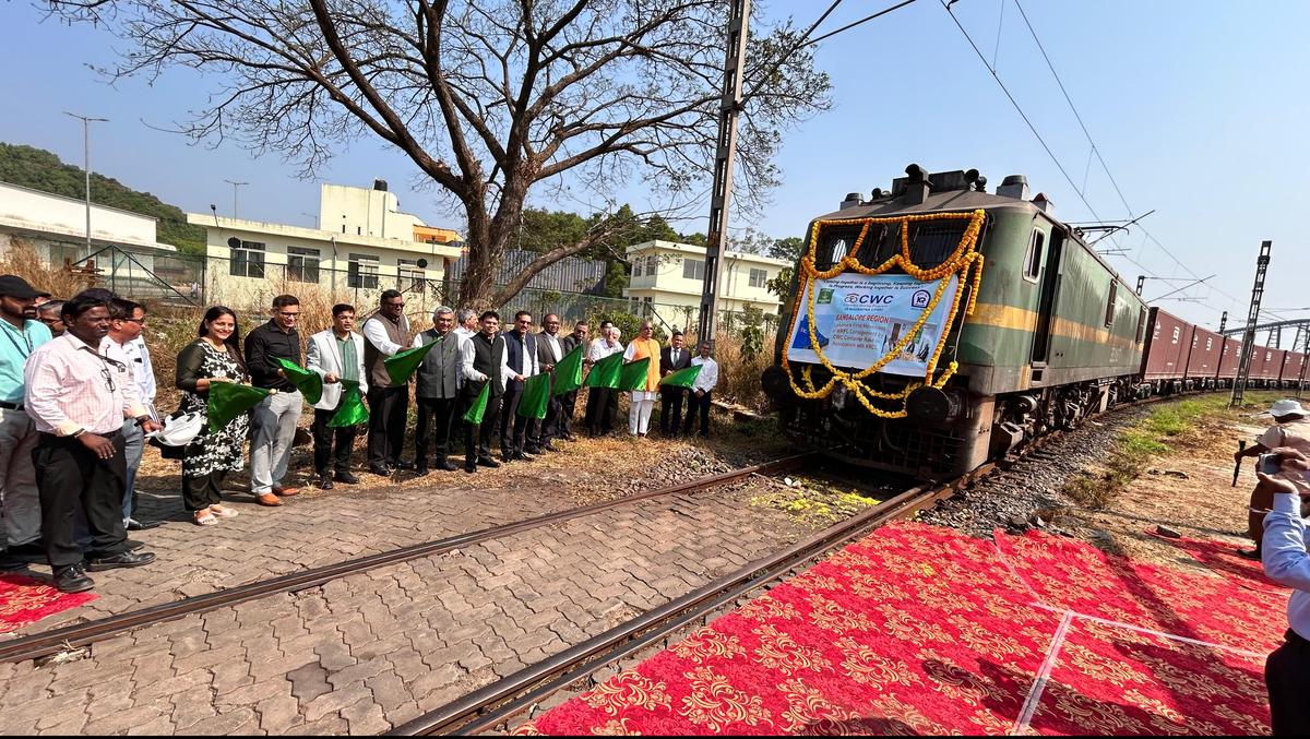 Konkan Railway Corporation Limited, Central Warehousing Corporation Limited, and Mangalore Refinery and Petrochemicals Limited, jointly flagged off the first container freight train transporting MRPL’s polypropylene to Morbi in Gujarat, at CWC/MRPL railway siding in Thokur, Mangaluru, on January 22, 2026.