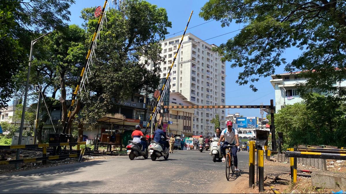 Closure of Pandeshwar level crossing to reduce after June 2025