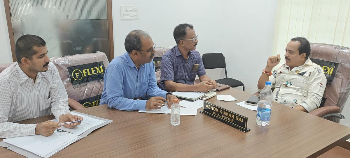 MLA Ashok Kumar Rai (right) met Karnataka State Road Transport Corporation’s Divisional Controller Amalingaiah Hosa Poojary, Divisional Traffic Manager Jaishanth Kumar and others in Puttur on June 23, 2025. MLA Ashok Kumar Rai (right) met Karnataka State Road Transport Corporation’s Divisional Controller Amalingaiah Hosa Poojary, Divisional Traffic Manager Jaishanth Kumar and others in Puttur on June 23, 2025.