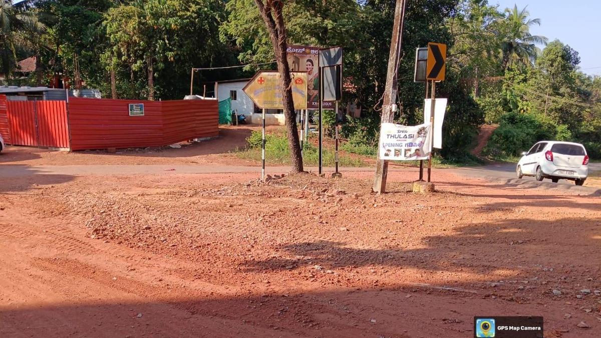 Unauthorised pedestal removed in Puttur to avert law and order problem