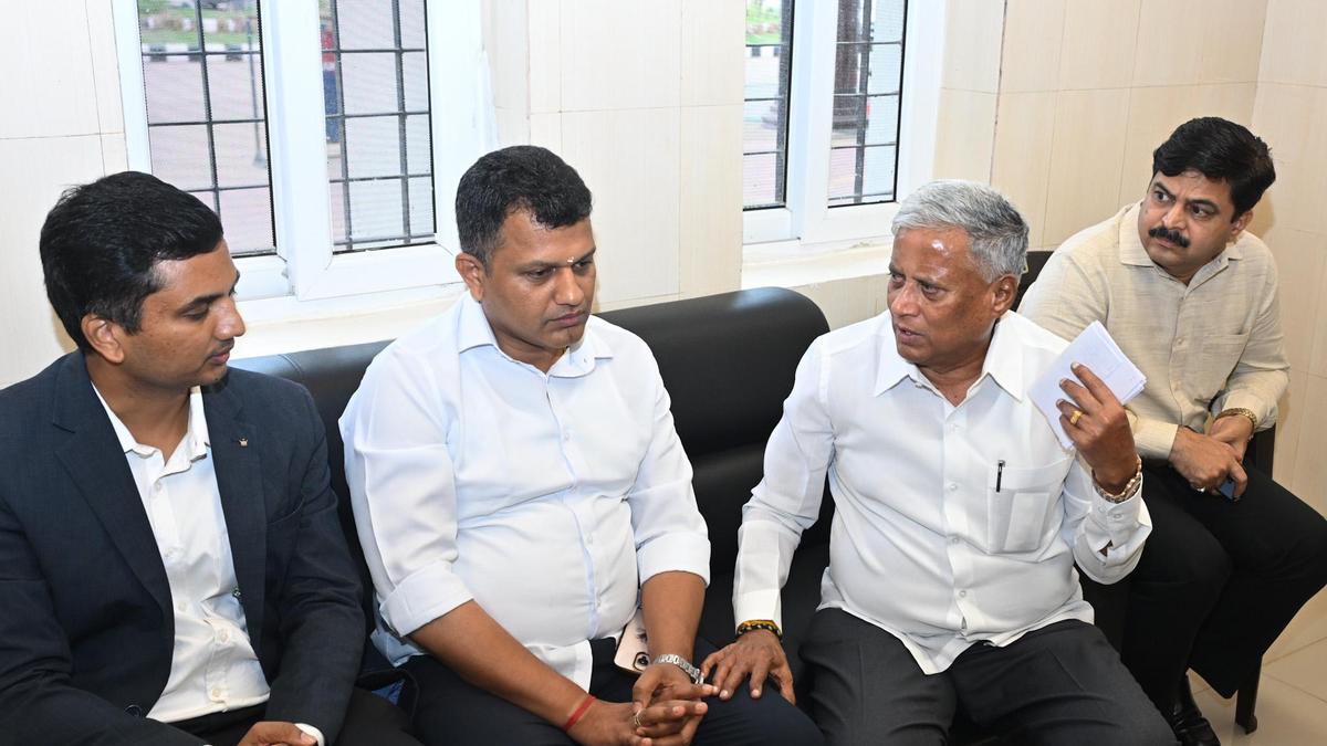 Railways will launch Mangaluru-Bengaluru Vande Bharath Express next month: Somanna