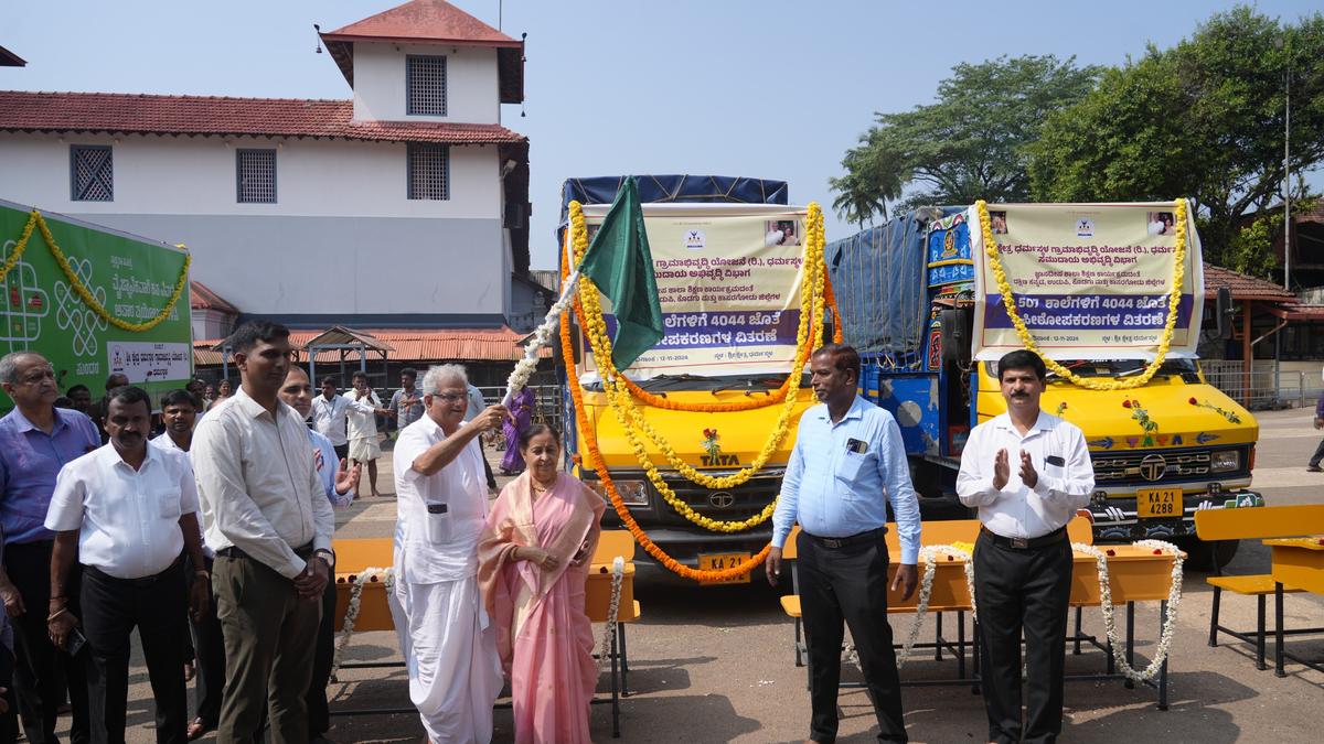 SKDRDP provides desks and benches worth ₹2.75 crore to 507 government primary schools in four districts of Karnataka