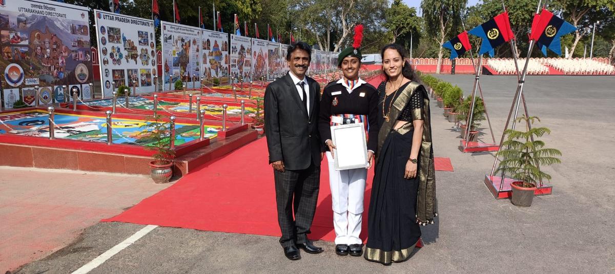 National Cadet Corps (NCC) Petty Officer cadet Lisha D Suvarna from St. Joseph Engineering College (SJEC), Vamanjoor, with her parents Dejappa Bangera and Mallika after receiving the Defence Minister Commendation Award on January 24 in New Delhi. National Cadet Corps (NCC) Petty Officer cadet Lisha D Suvarna from St. Joseph Engineering College (SJEC), Vamanjoor, with her parents Dejappa Bangera and Mallika after receiving the Defence Minister Commendation Award on January 24 in New Delhi.