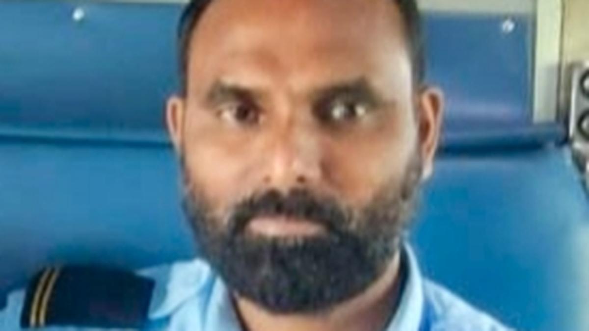 Alert TTE rescues runway minor boy