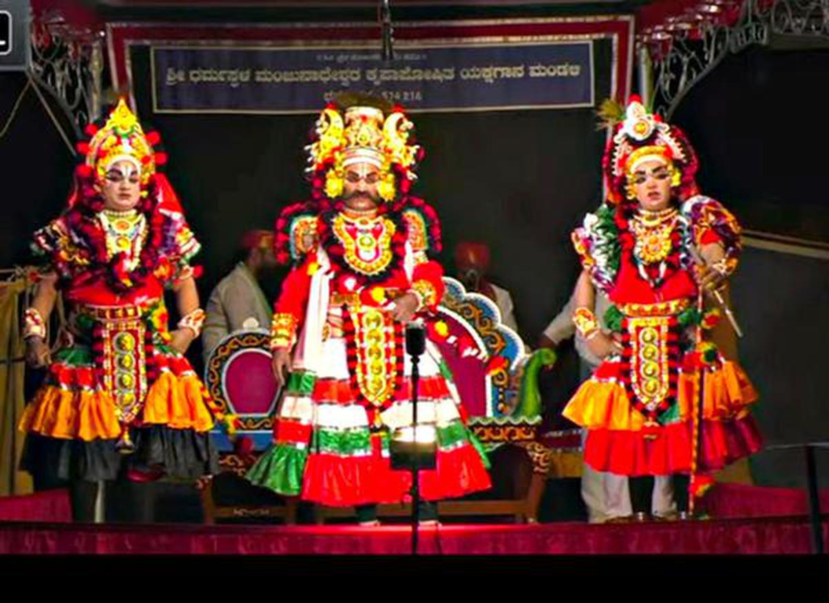 Daily performances of Yakshagana melas begin - The Hindu