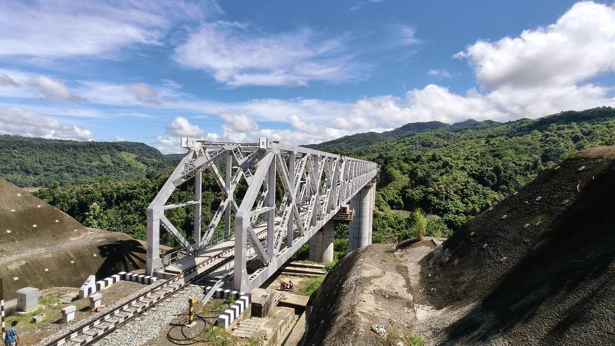 The Northeast Frontier Railway is building a 51 km new line from Bairabi, the first station in Mizoram on Assam border to Sairang in its mission to connect all NE states with railway network. The Northeast Frontier Railway is building a 51 km new line from Bairabi, the first station in Mizoram on Assam border to Sairang in its mission to connect all NE states with railway network.