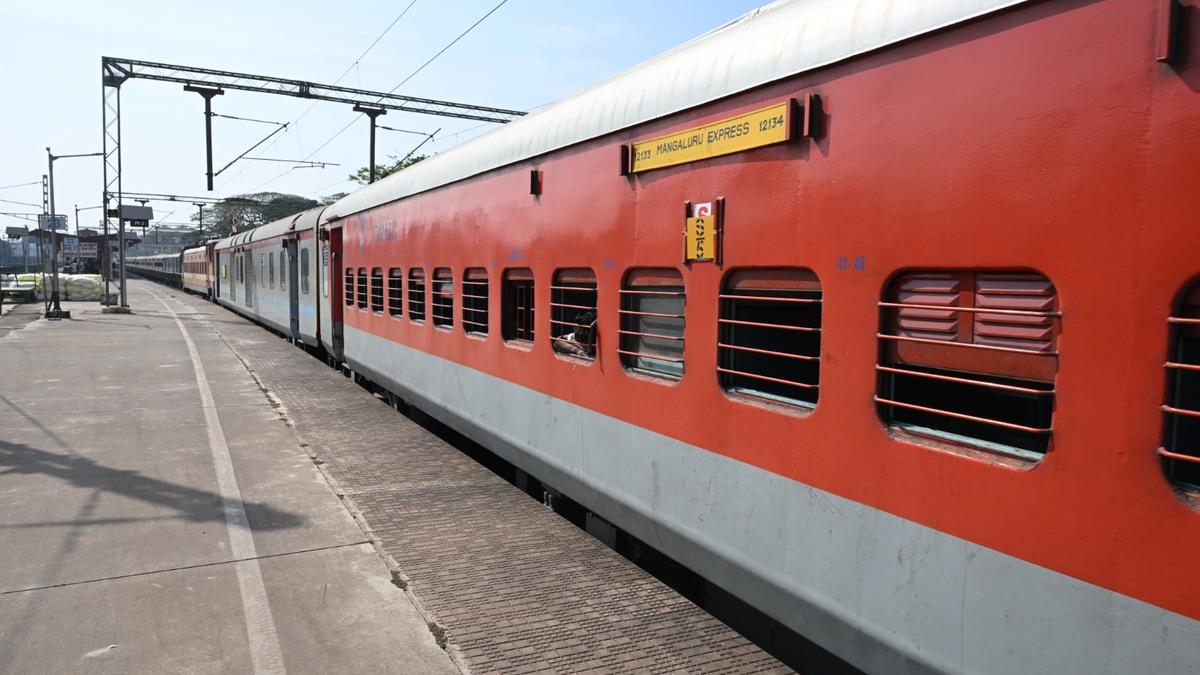 With CSMT Express getting LHB rake from March 2, two premium Mumbai services offer enhanced travel experience