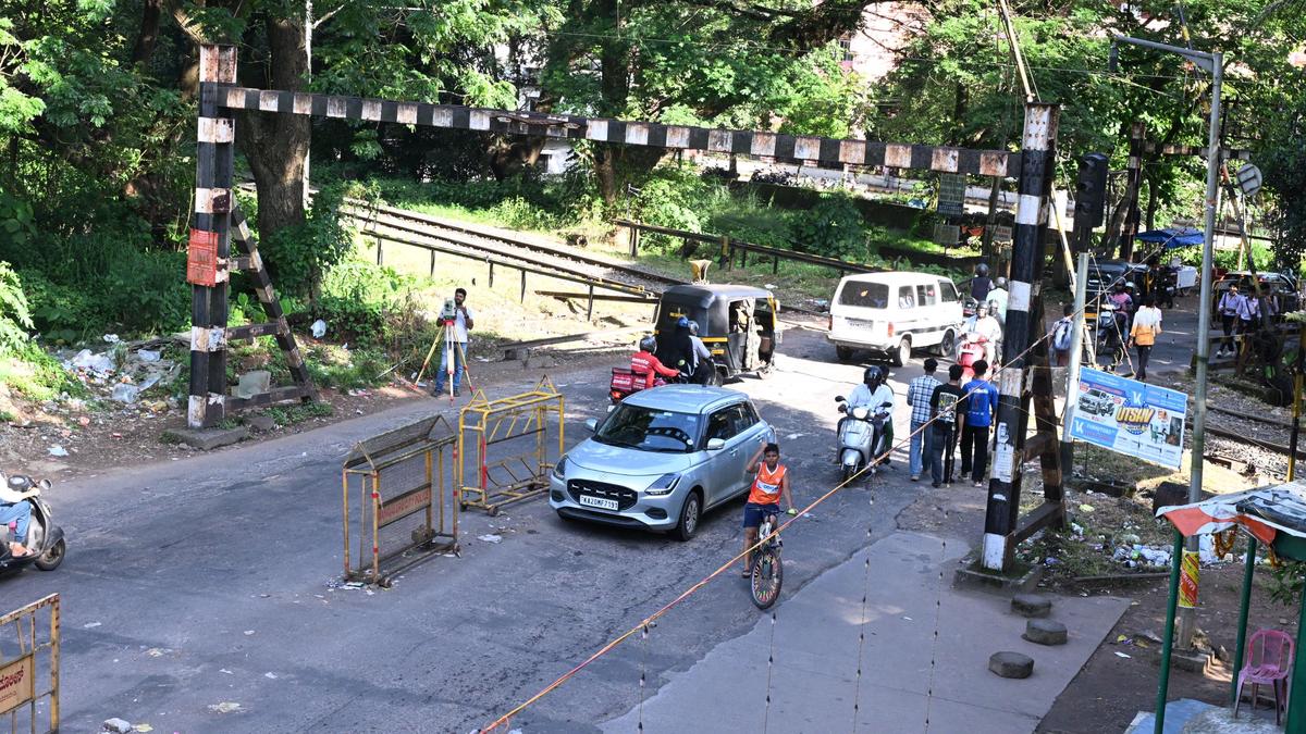 Pandeshwar level crossing gate to remain closed for two days for annual maintenance