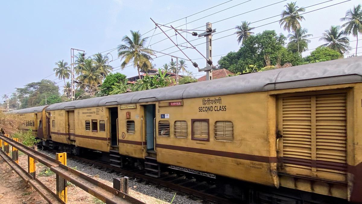 Ensure coaches of special trains are maintained well on the lines of regular trains, Railway Ministry tells Zones