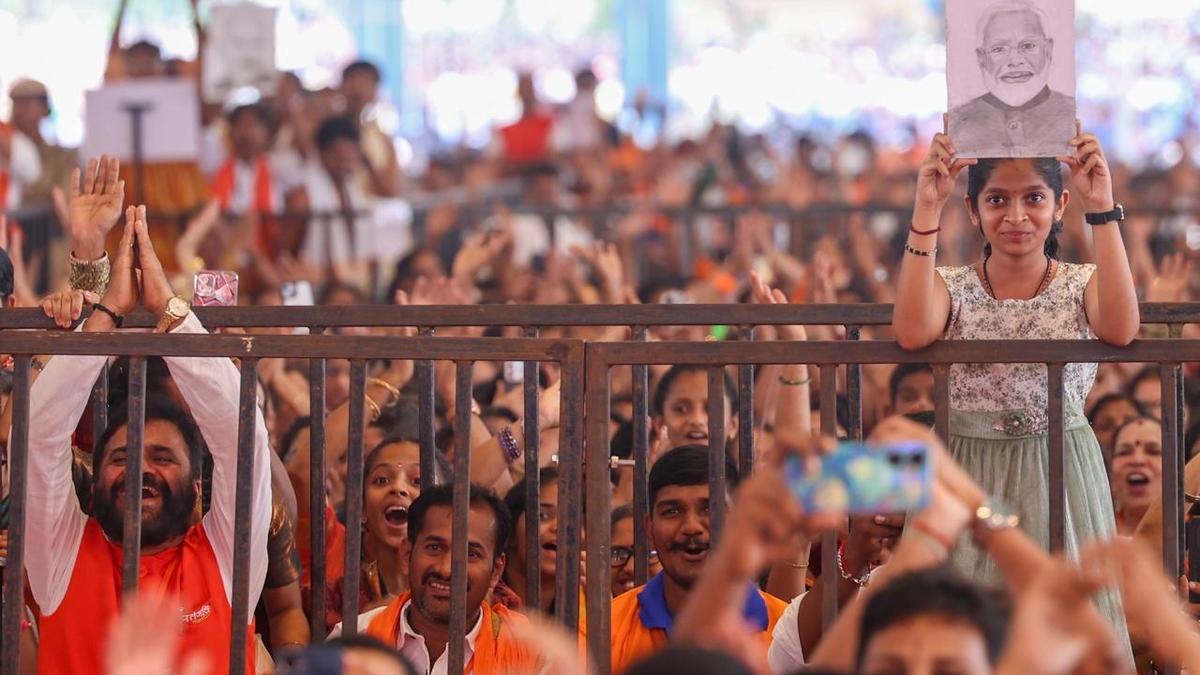 PM receives drawings made by children in Udupi