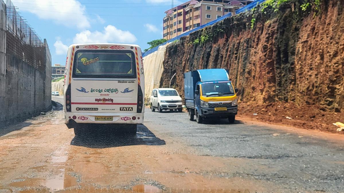 Crater-ridden under-construction underpass becomes a bottleneck between Udupi and Kundapura