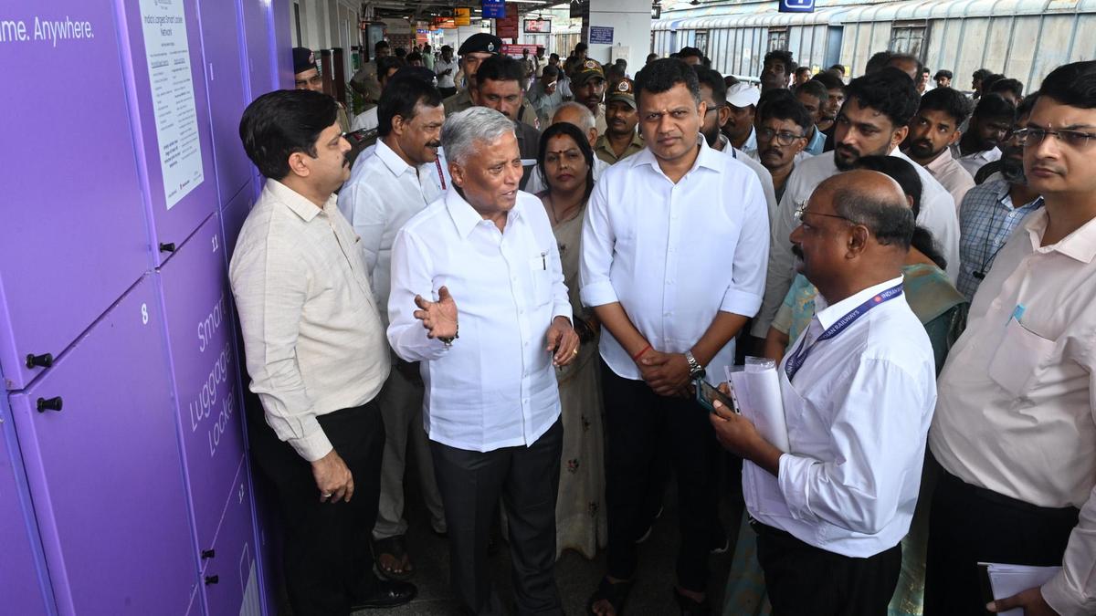 ‘Kannada-speaking staff should be posted at front desk, ticket counters at railway stations in Mangaluru’