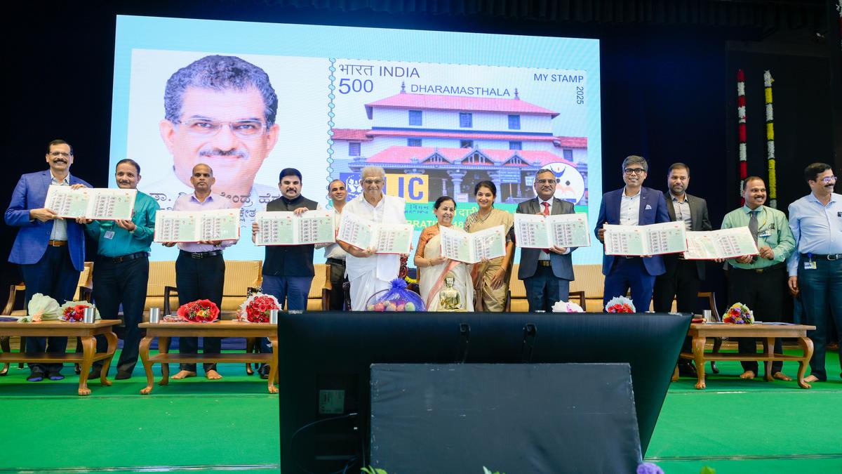 President and Prime Minister wish Veerendra Heggade on his birthday