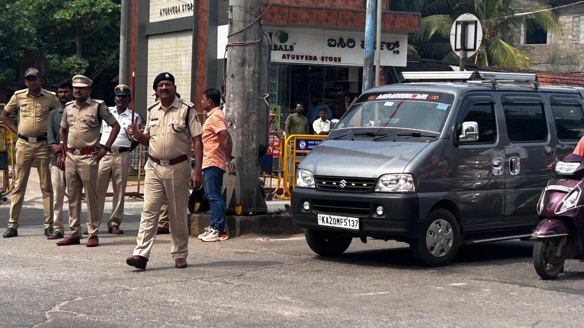Udupi City Municipal Council and police actuate traffic signals at the busy Kalsanka junction