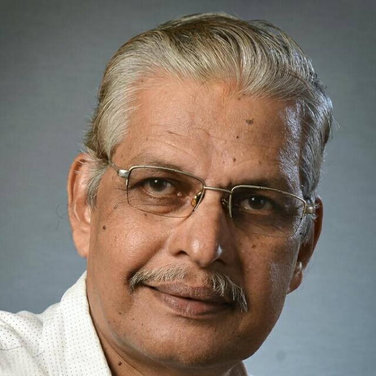 थिएटर और अभिनेता लक्ष्मण कुमार मल्लूर 7 जुलाई, 2025 को मंगलुरु के सेंट अलॉयसियस कॉलेज के एलसीआरआई ऑडिटोरियम में रंगा भास्कर पुरस्कार प्राप्त करेंगे। थिएटर और अभिनेता लक्ष्मण कुमार मल्लूर 7 जुलाई, 2025 को मंगलुरु के सेंट अलॉयसियस कॉलेज के एलसीआरआई ऑडिटोरियम में रंगा भास्कर पुरस्कार प्राप्त करेंगे।