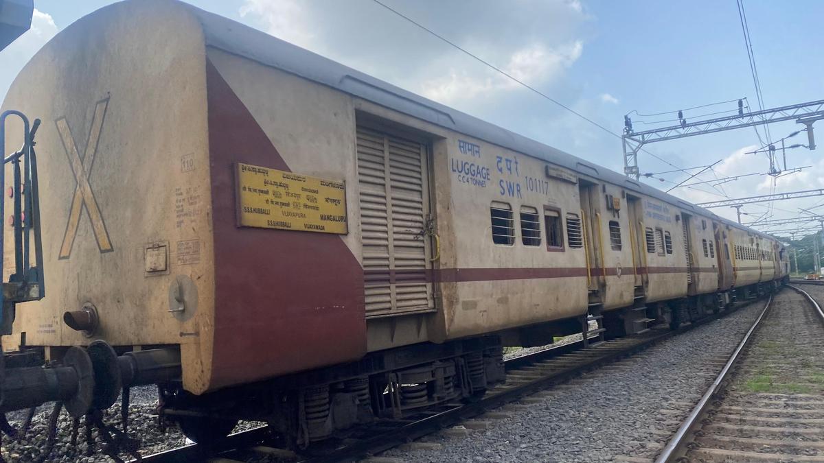The South Western Railway has extended the service of Train No. 07377/07378 Vijayapura-Mangaluru Central-Vijayapura Express Special by another six months, from July to December 2025. The South Western Railway has extended the service of Train No. 07377/07378 Vijayapura-Mangaluru Central-Vijayapura Express Special by another six months, from July to December 2025.