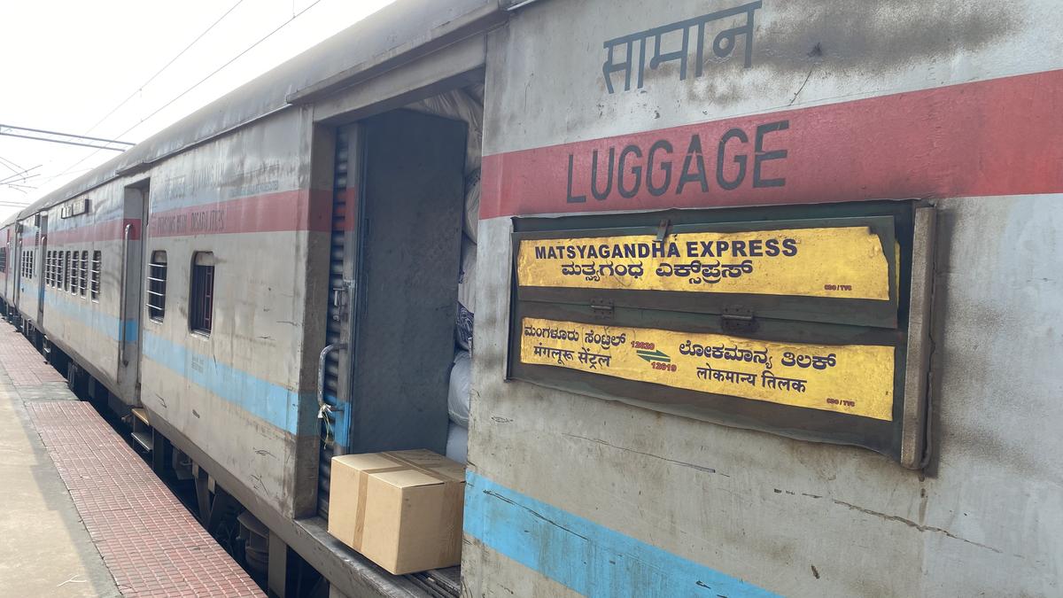 Forum urges Railway Ministry to immediately address perpetual late running of Mumbai-Mangaluru-Mumbai trains