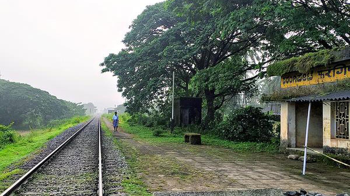 ‘Develop Farangipet into a full-fledged railway station’ - The Hindu