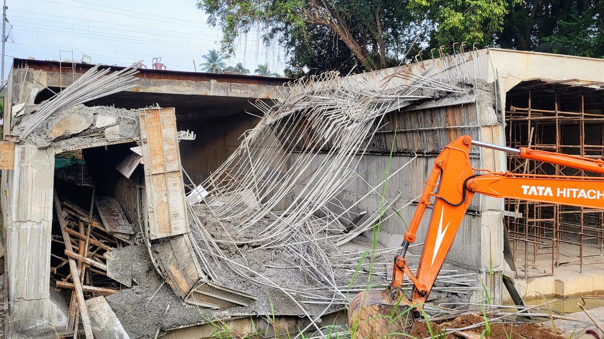 Under-construction concrete box for bridge falls apart as shuttering collapses in Mangaluru
