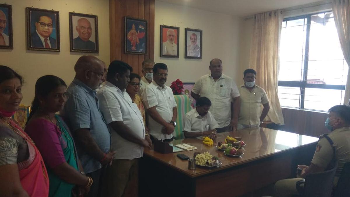 Status quo on dress code in Udupi PU colleges Minister The Hindu