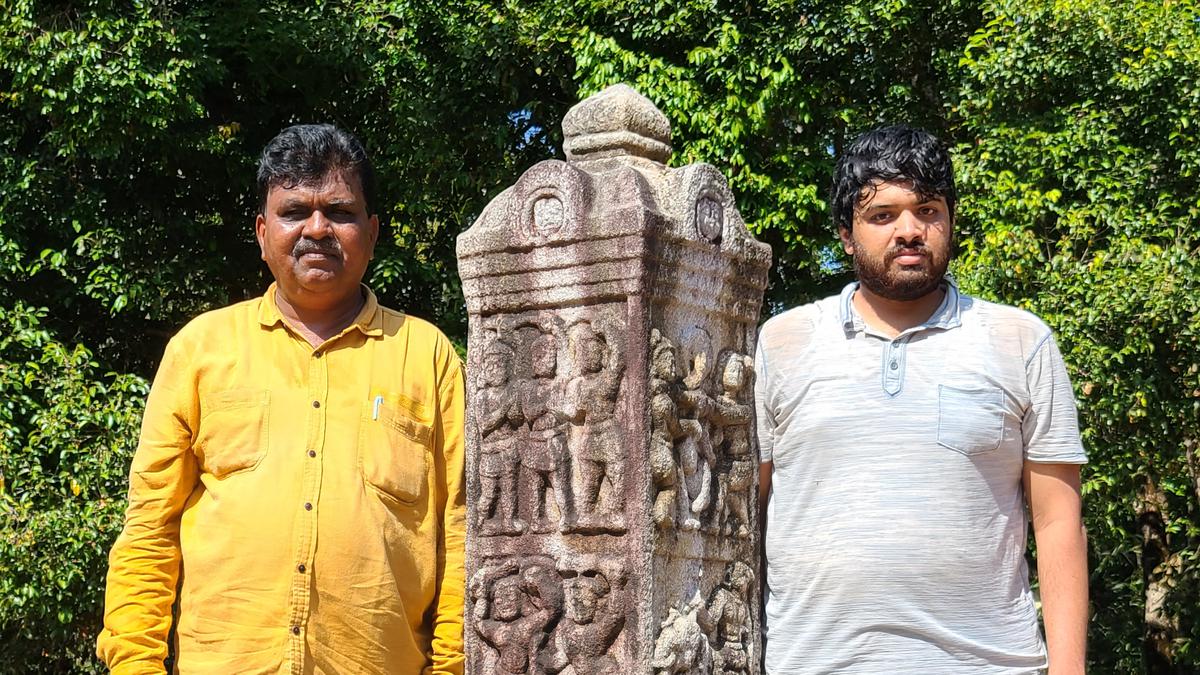 Archaeologist finds unique Veera Sthambha in Kundapura taluk of Karnataka