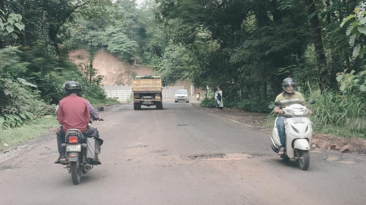 Dalit organisation threatens protest seeking Bajpe road repair