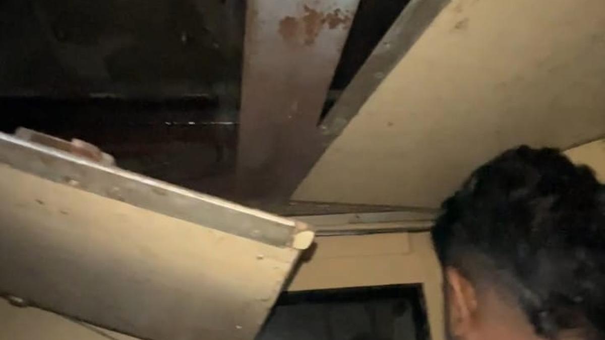 Ceiling of AC coach in Matsyagandha Express falls down