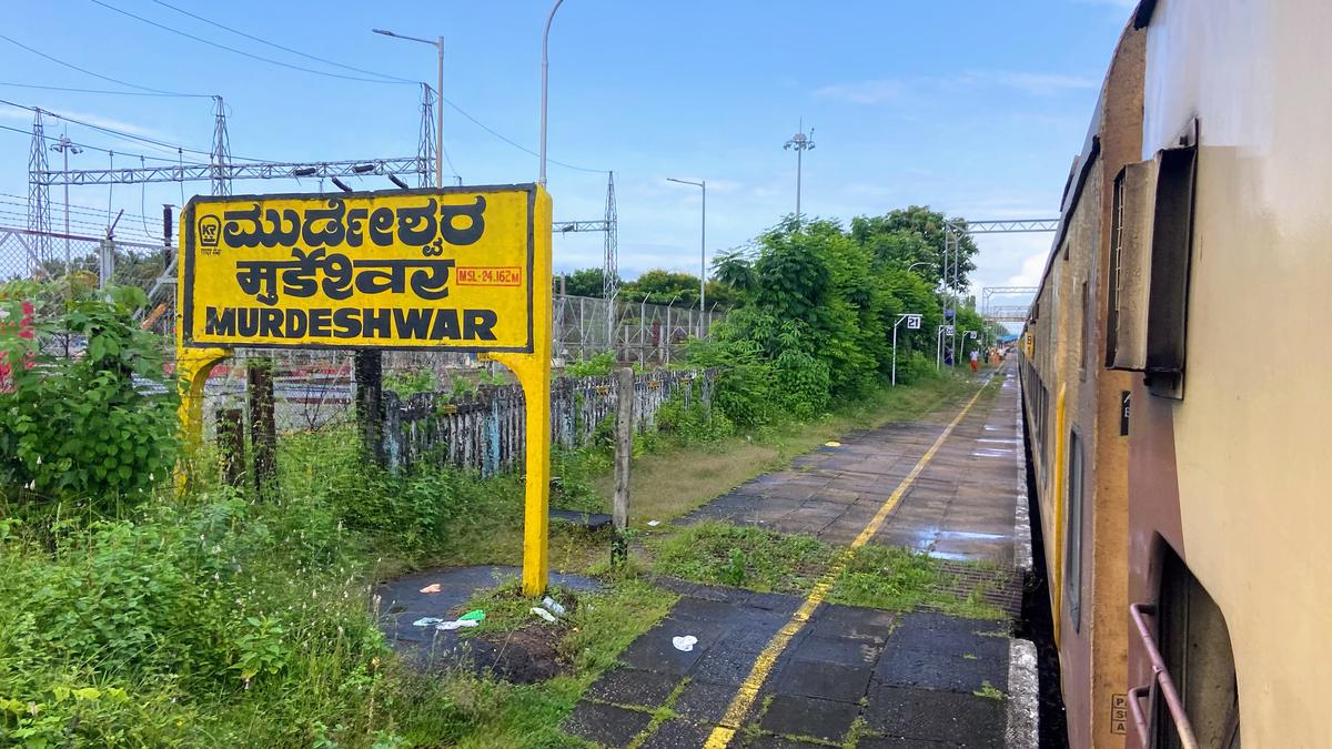 Timing reduction for Bengaluru-Murdeshwar Express on Mangaluru Central-Murdeshwar stretch an eyewash, claim passenger associations
