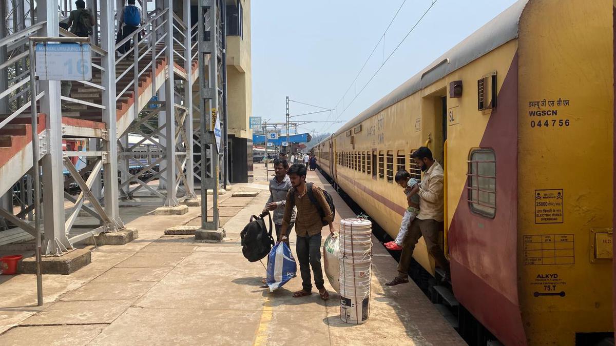The Railway Ministry approved a proposal by the South Western Railway to revise the timetable of Train No. 07377 Vijayapura-Mangaluru Junction Express Special in Mangaluru. 