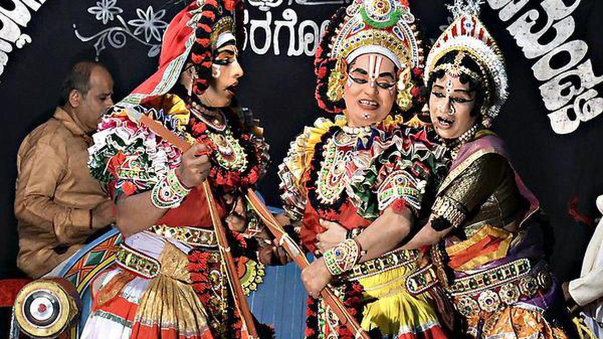 Yakshagana melas begin winding up season's shows - The Hindu