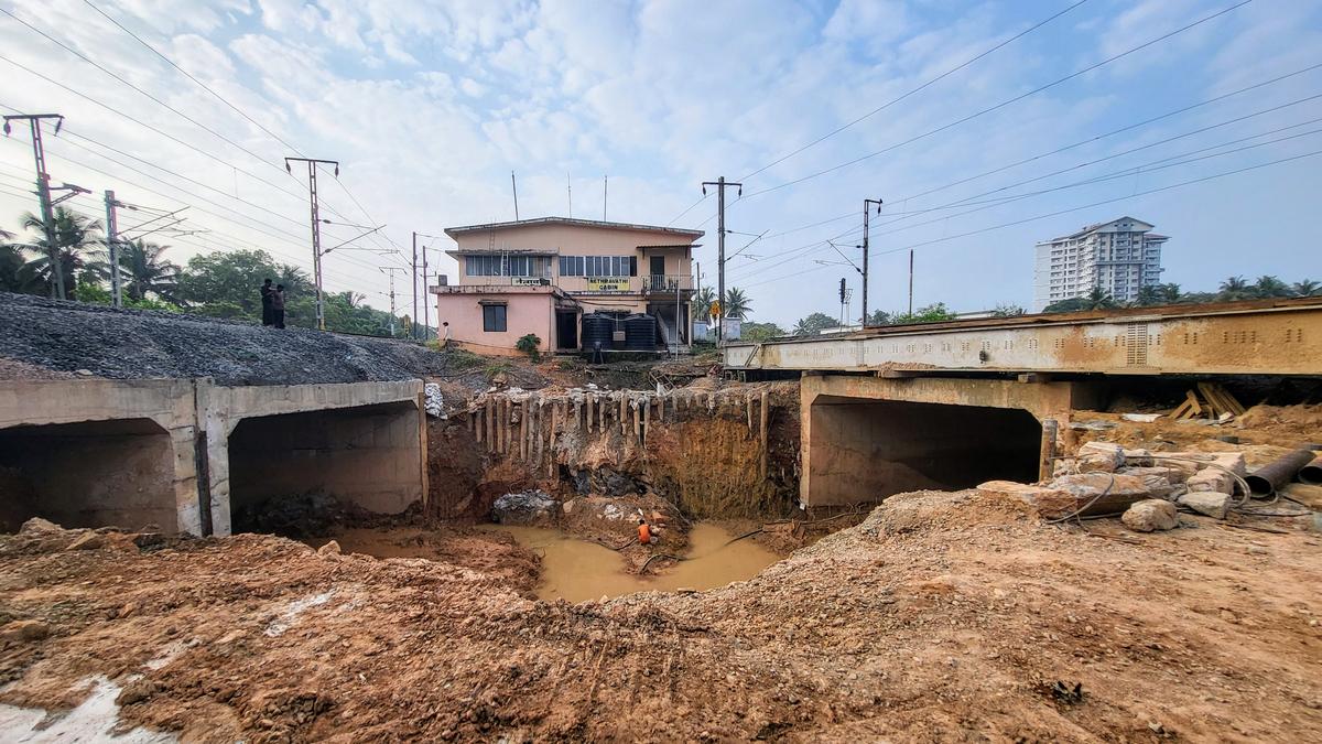 Twin Railway under Bridges near Mahakalipadpu to get completed by February: Southern Railway