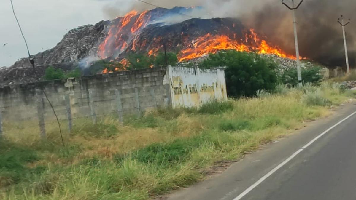 Fire breaks out at garbage dump in Karur