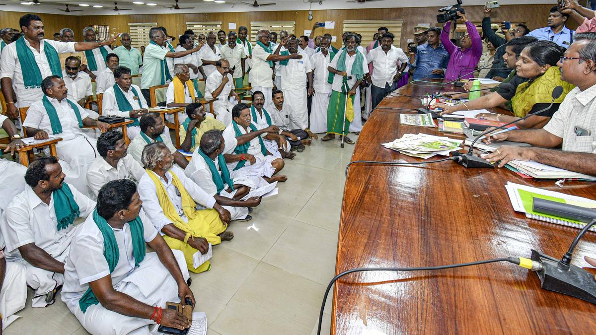 Farmers slam officials for letting surplus Cauvery water into the sea without filling waterbodies