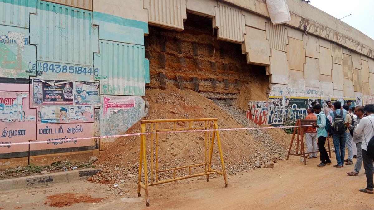 Portion of retaining wall of Sengipatti flyover collapses