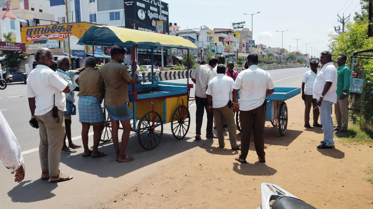 Tiruchi Corporation to intensify drive against encroachments on roads near Central bus stand