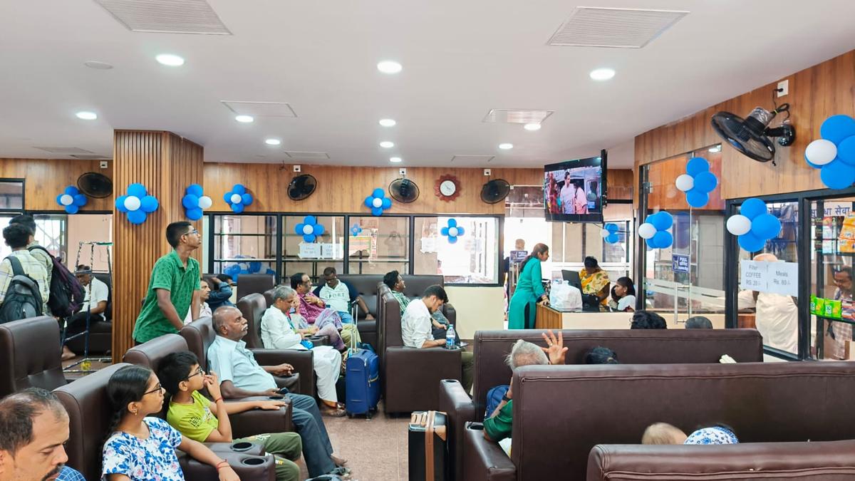 Air-conditioned paid executive lounge opened at Tiruchi Junction