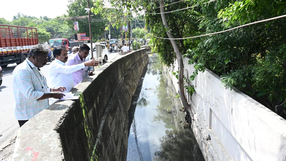 Tiruchi Corporation to install motor pumpsets to drain rainwater from Lawsons Road and Bheema Nagar