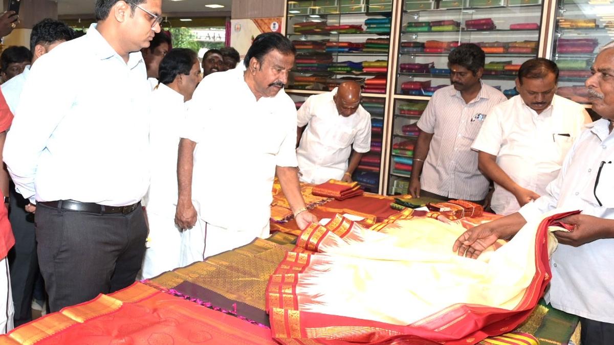 Deepavali discount sale begins at Co-optex showroom in Tiruchi